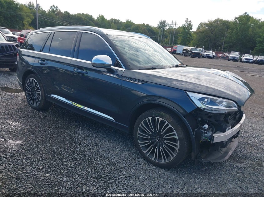 Photo of the 2021 LINCOLN AVIATOR BLACK LABEL