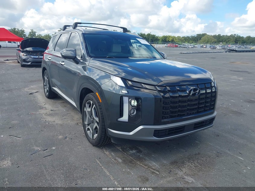 Photo of the 2023 HYUNDAI PALISADE LIMITED