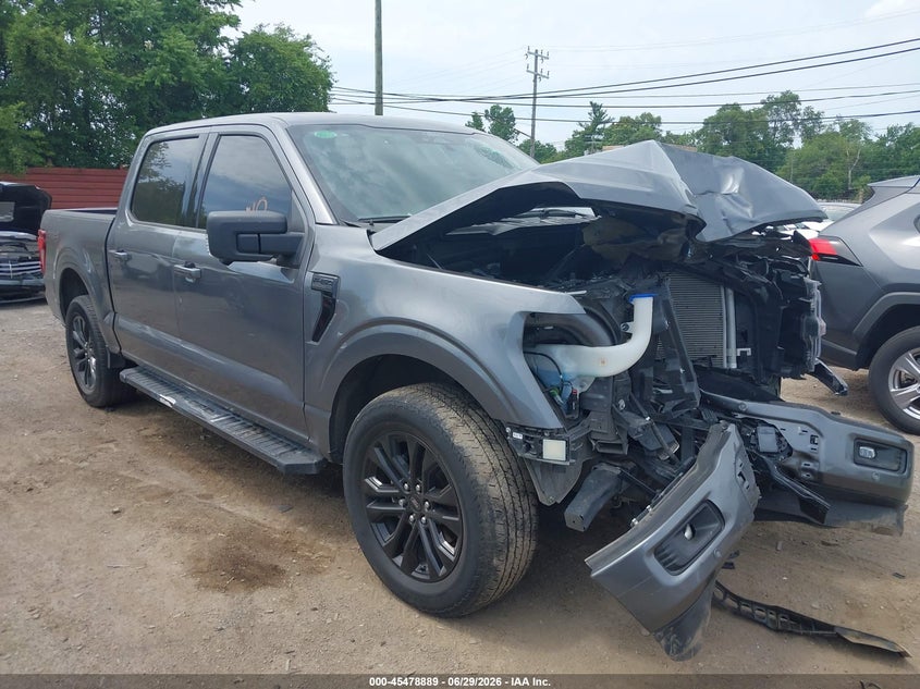 Photo of the 2024 FORD F-150 XLT