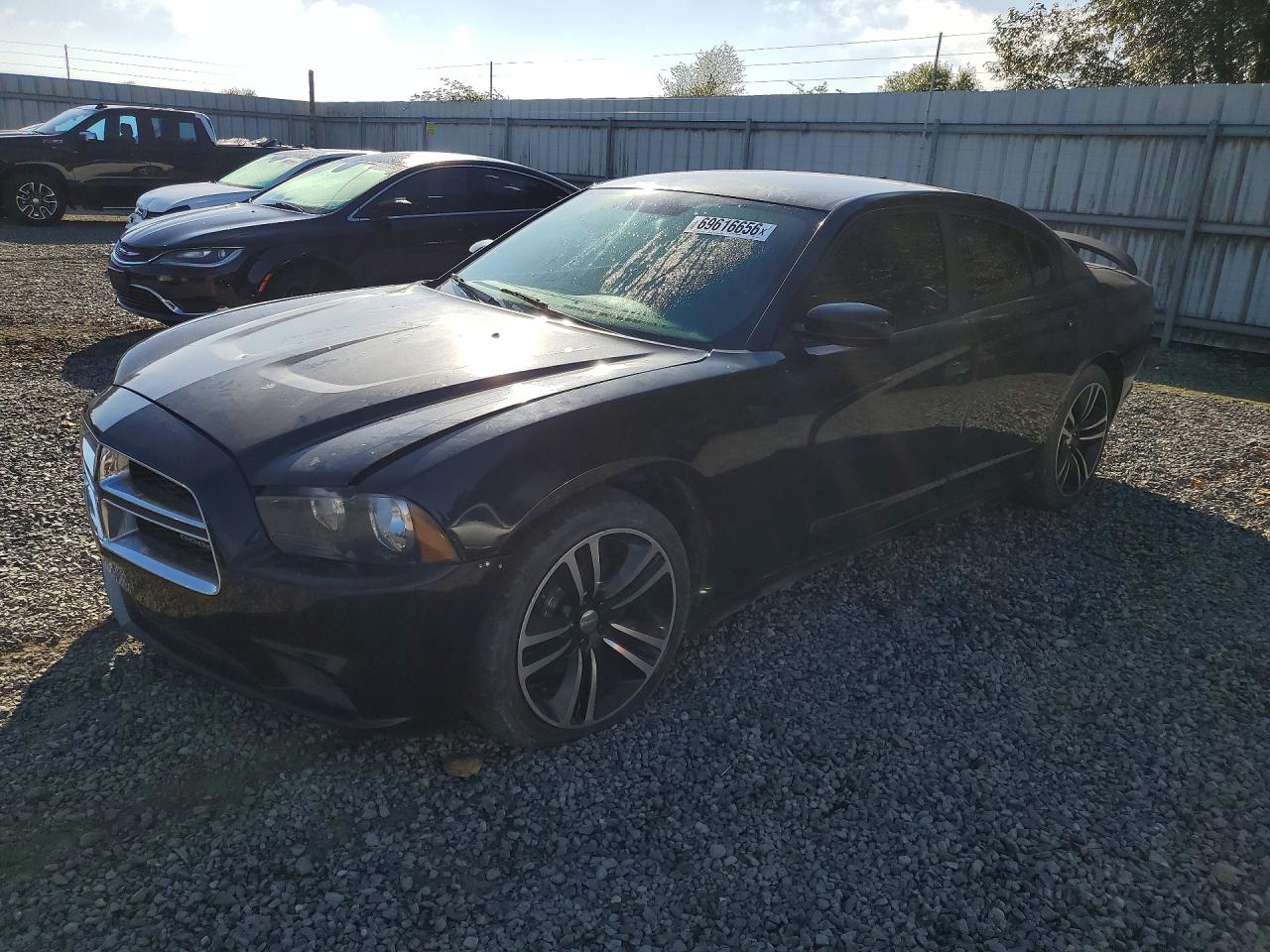Photo of the 2013 DODGE CHARGER SE