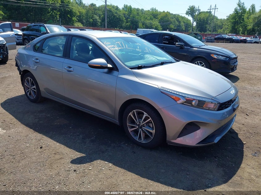 Photo of the 2023 KIA FORTE LXS