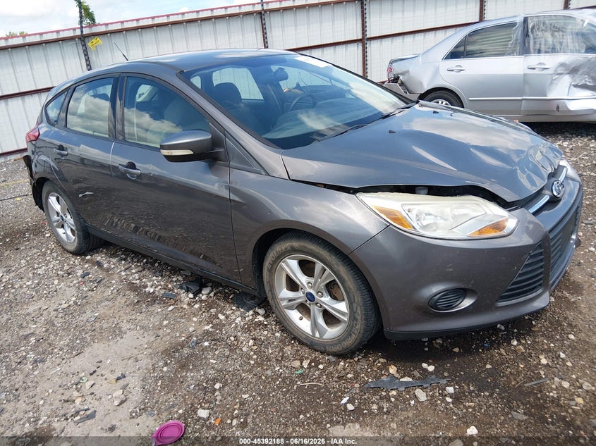 Photo of the 2013 FORD FOCUS SE