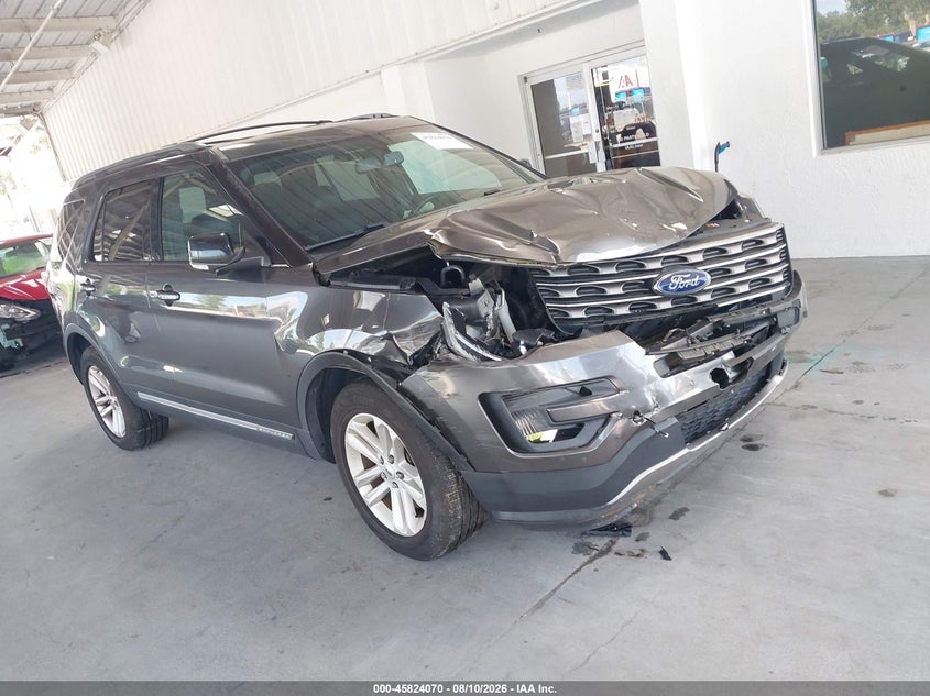 Photo of the 2017 FORD EXPLORER XLT