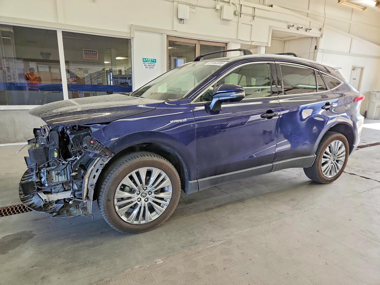 Photo of the 2021 TOYOTA VENZA LIMITED