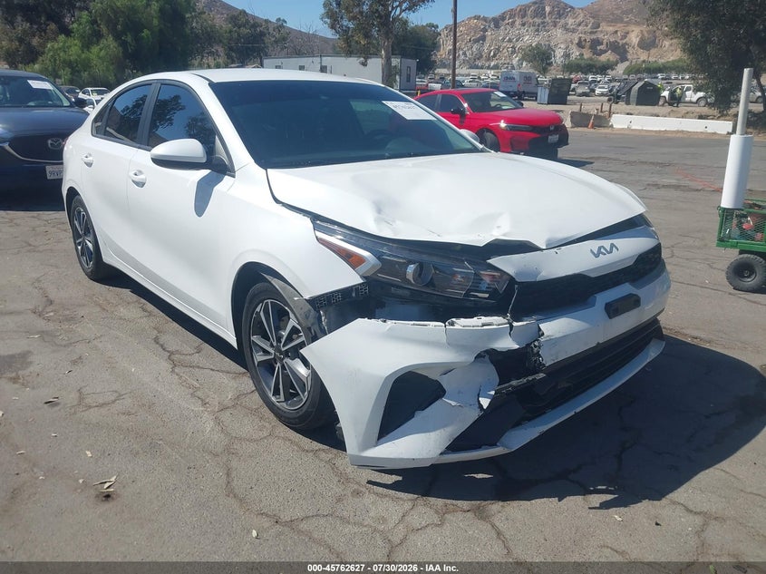 Photo of the 2023 KIA FORTE LXS