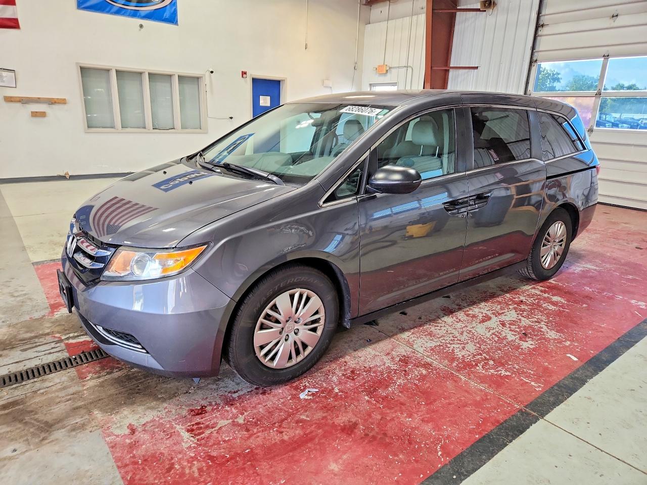 Photo of the 2014 HONDA ODYSSEY LX