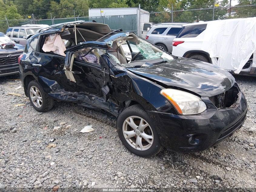 Photo of the 2011 NISSAN ROGUE SV