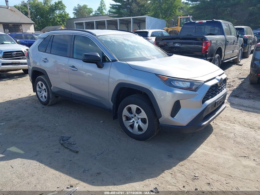 Photo of the 2019 TOYOTA RAV4 LE
