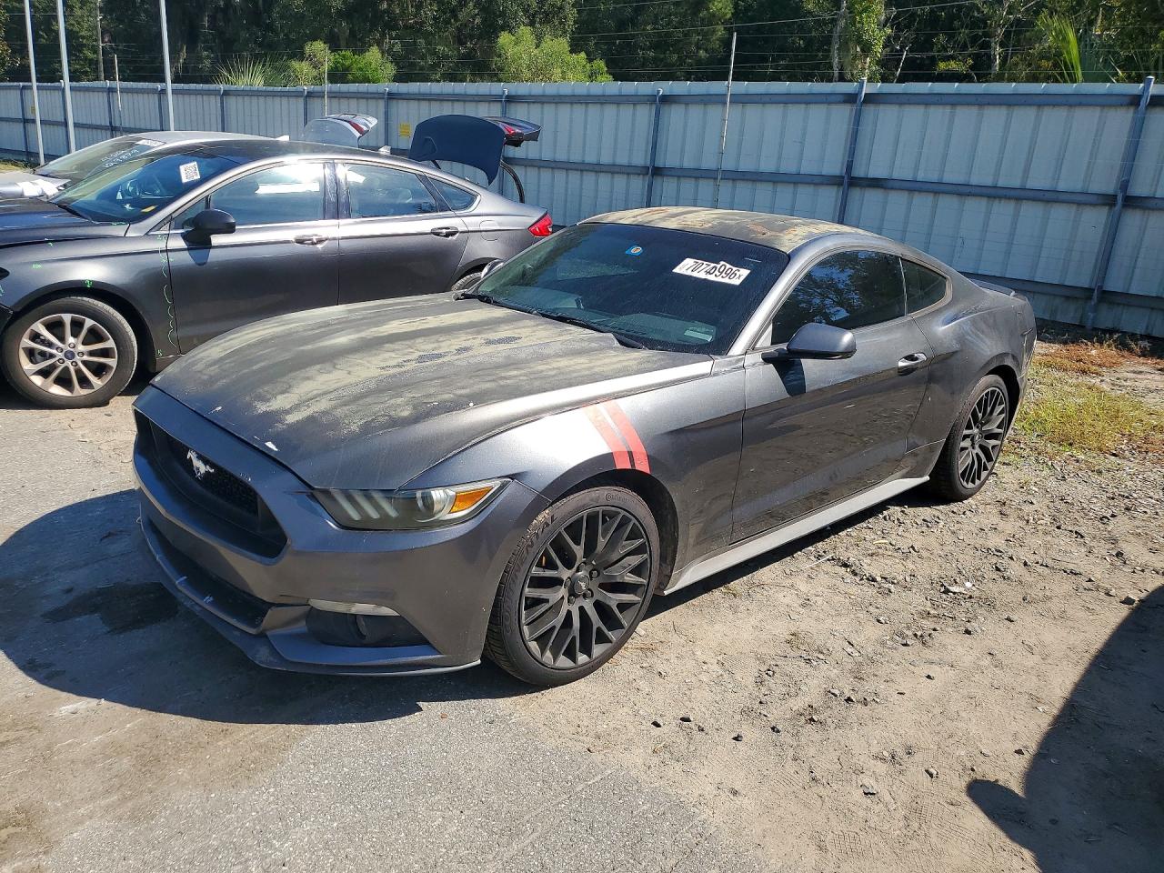 Photo of the 2015 FORD MUSTANG