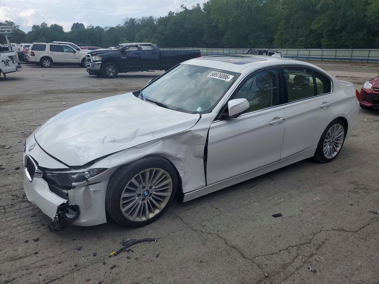 Photo of the 2013 BMW 328 XI SULEV