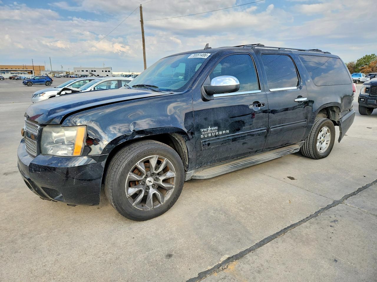 Photo of the 2014 CHEVROLET SUBURBAN C1500 LT