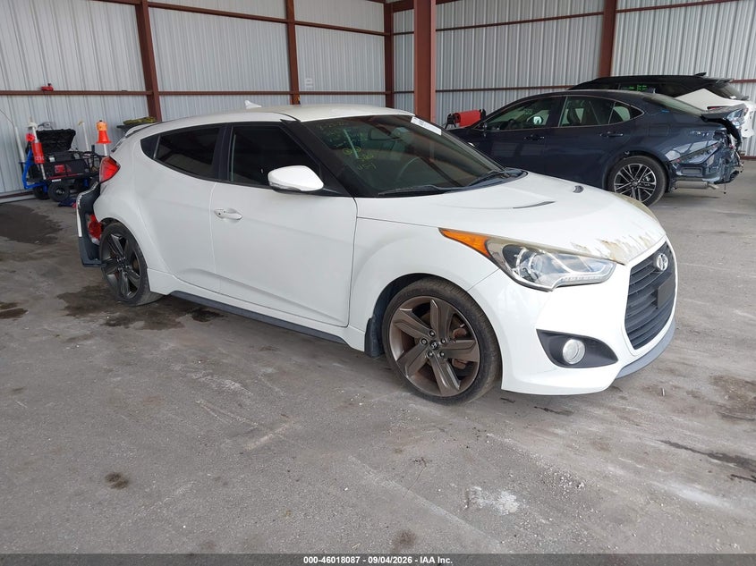 Photo of the 2015 HYUNDAI VELOSTER TURBO
