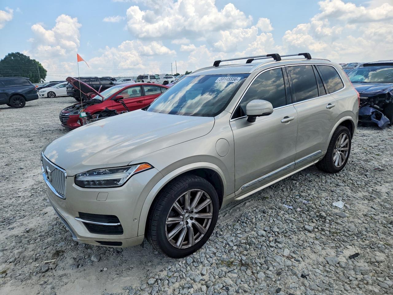 Photo of the 2017 VOLVO XC90 T8