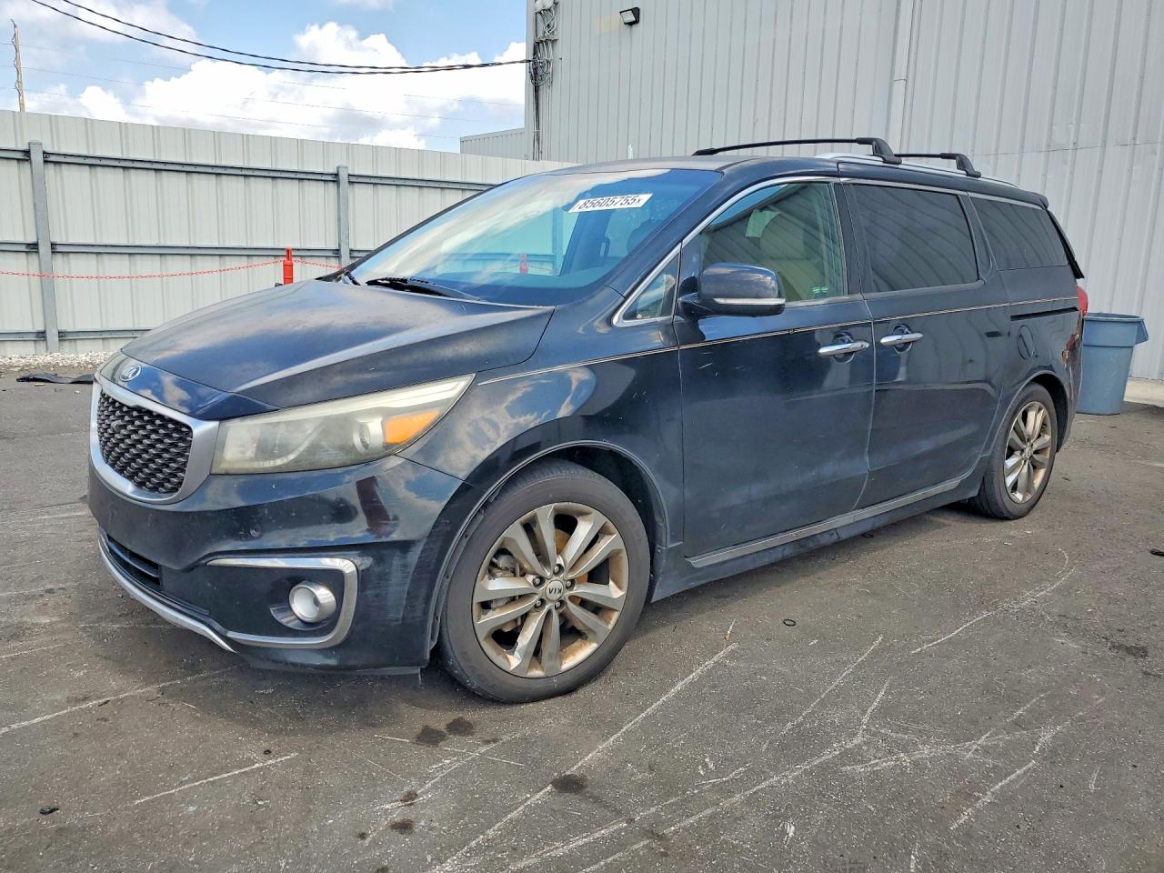Photo of the 2018 KIA SEDONA SXL