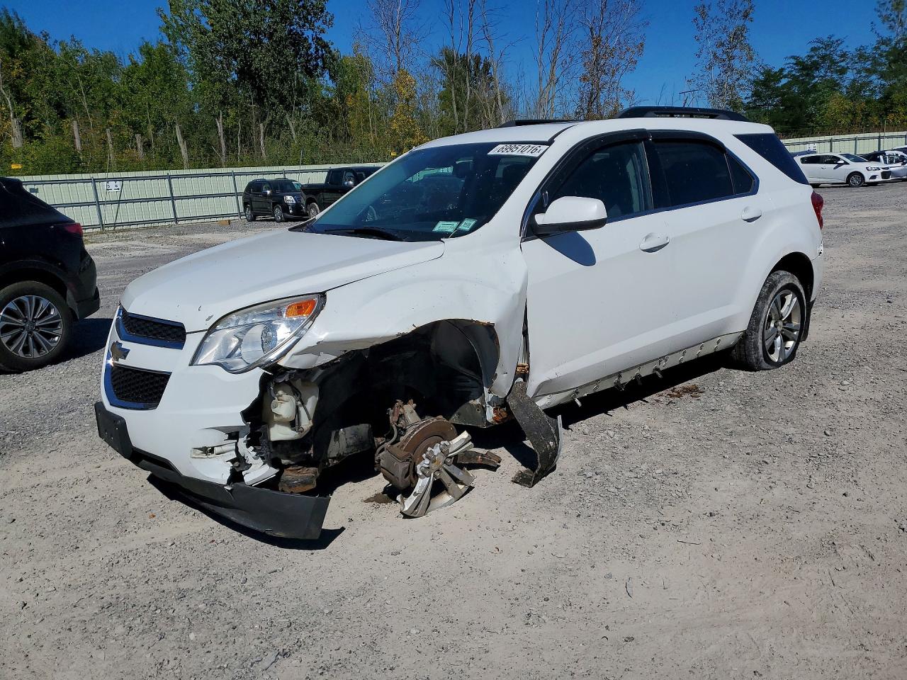 Photo of the 2015 CHEVROLET EQUINOX LT