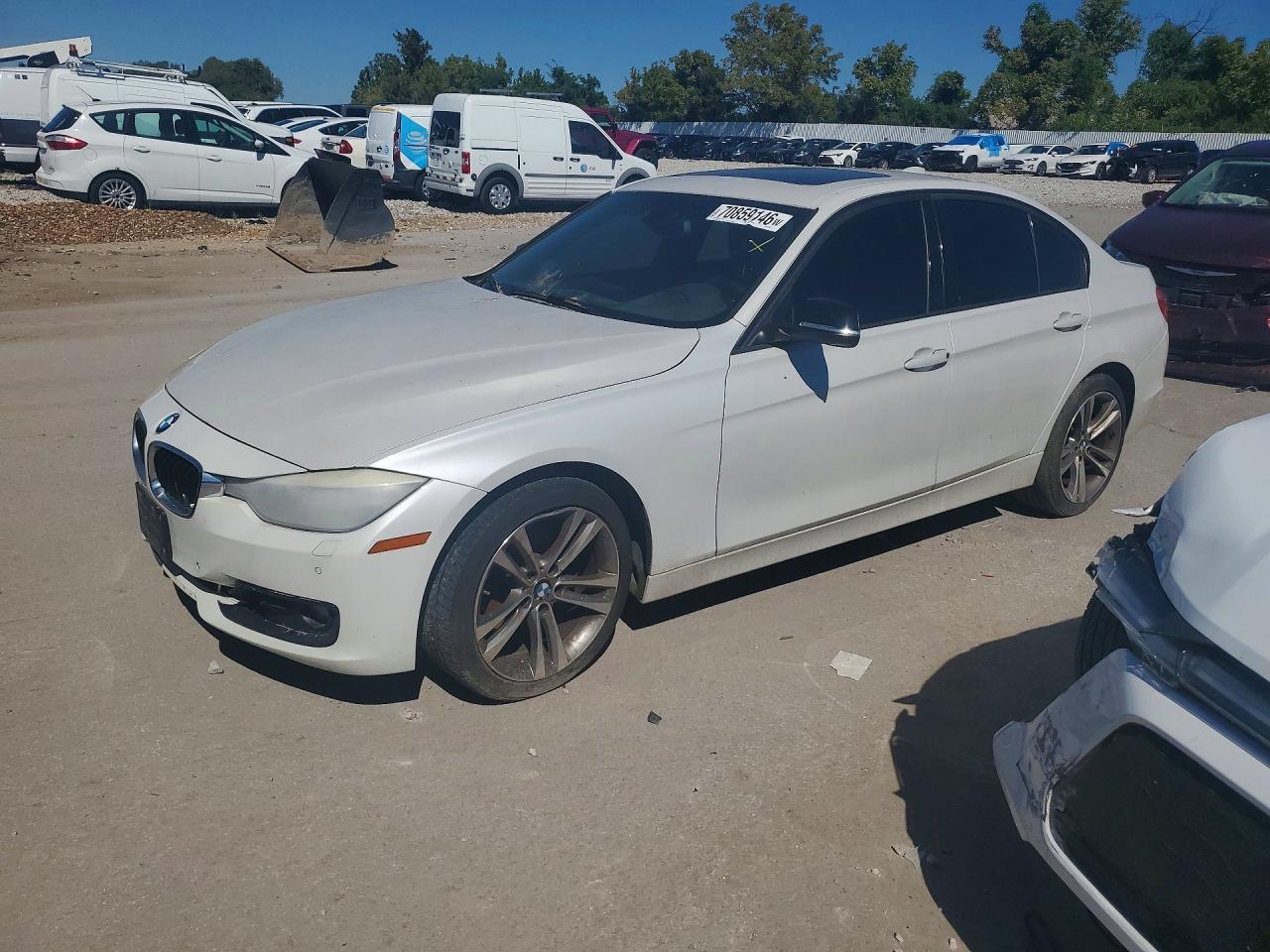 Photo of the 2014 BMW 328 XI