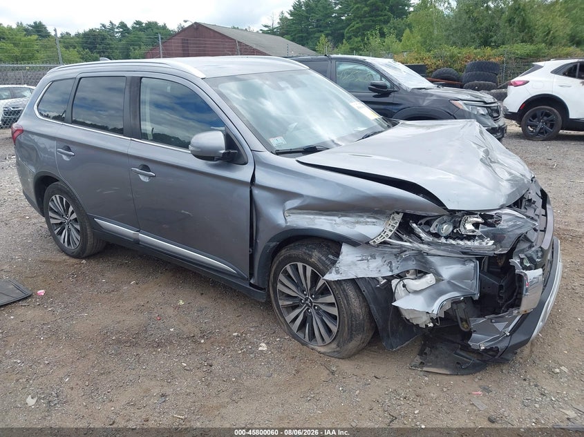 Photo of the 2020 MITSUBISHI OUTLANDER SEL 2.4 S-AWC