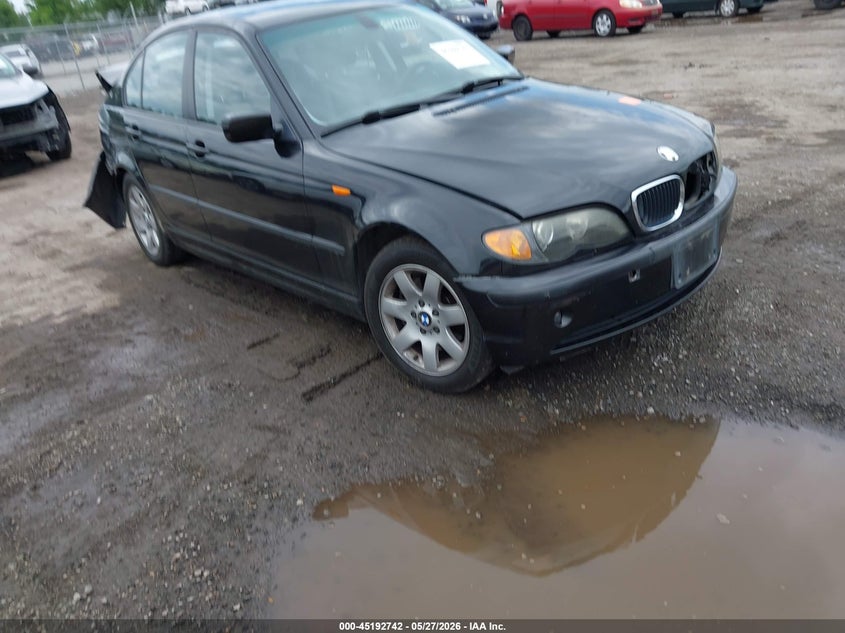 Photo of the 2005 BMW 325XI