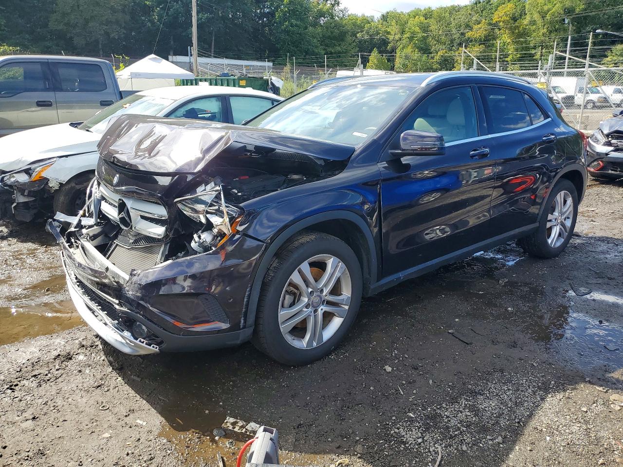 Photo of the 2016 MERCEDES-BENZ GLA 250 4MATIC
