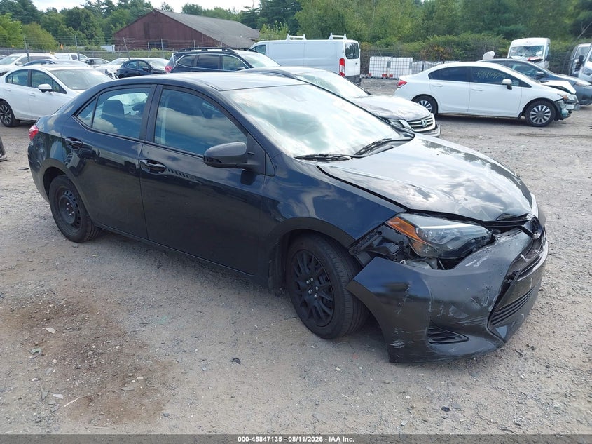 Photo of the 2018 TOYOTA COROLLA LE