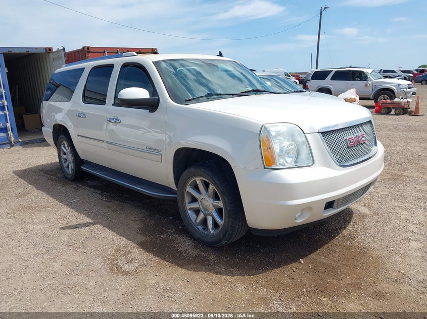 Photo of the 2014 GMC YUKON XL 1500 DENALI