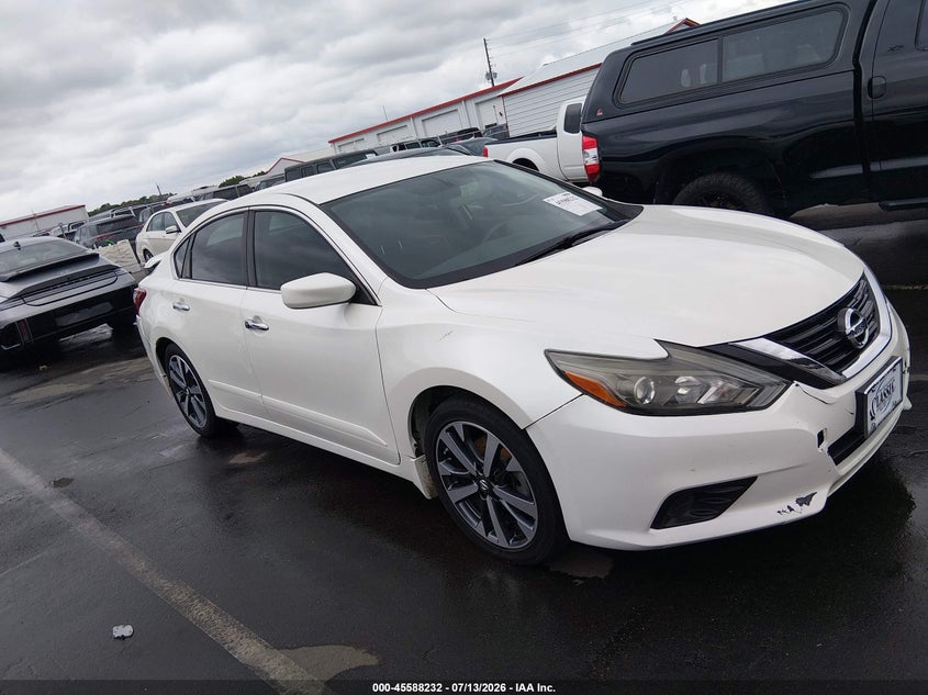 Photo of the 2017 NISSAN ALTIMA 2.5 SR