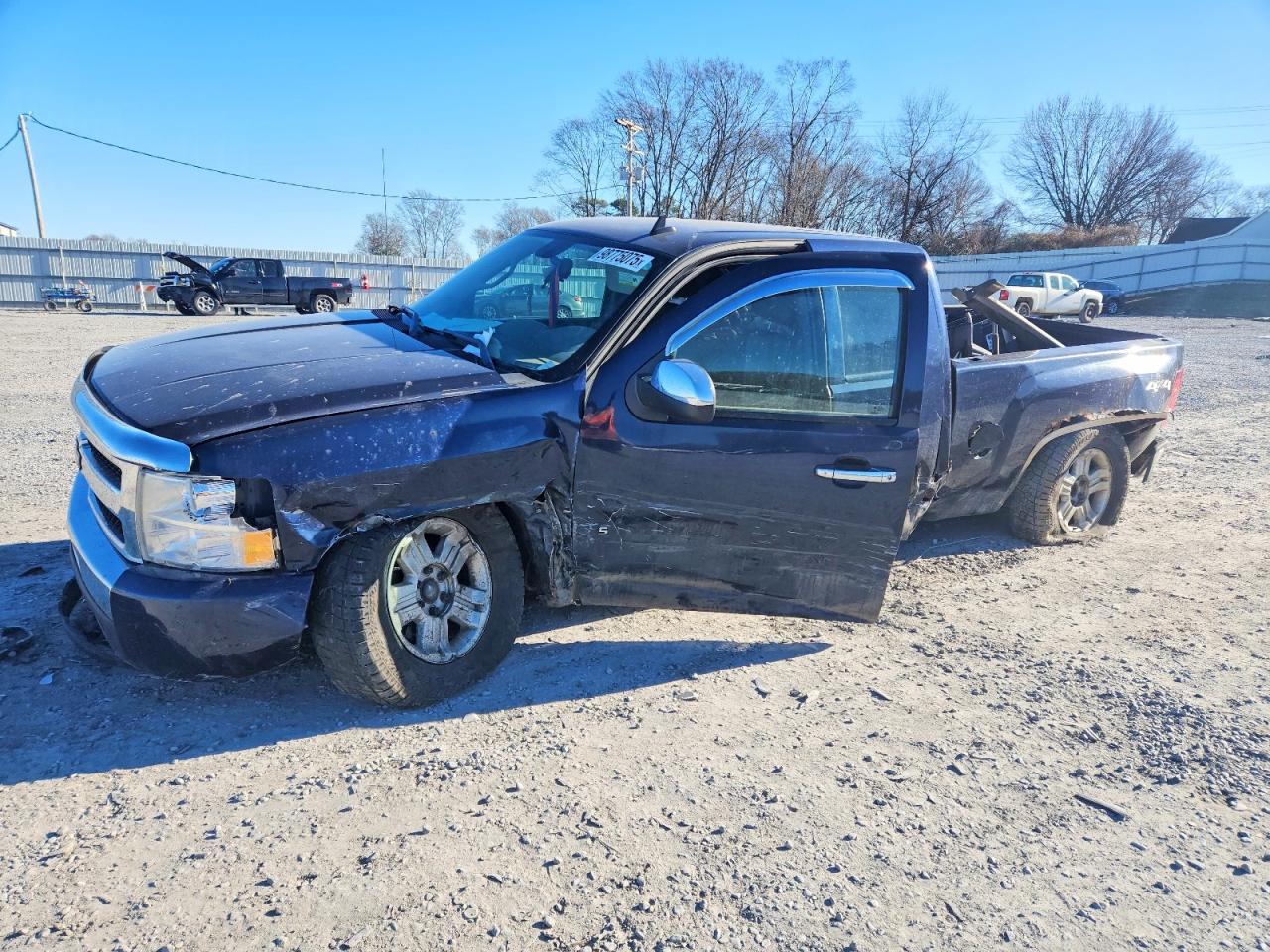 Photo of the 2011 CHEVROLET SILVERADO K1500 LS