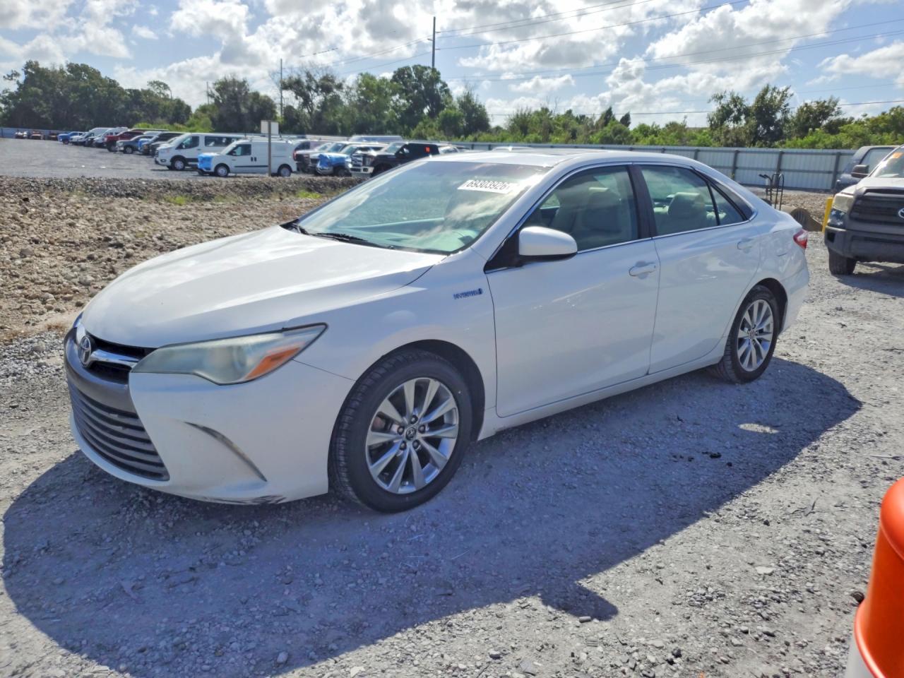 Photo of the 2015 TOYOTA CAMRY HYBRID XLE