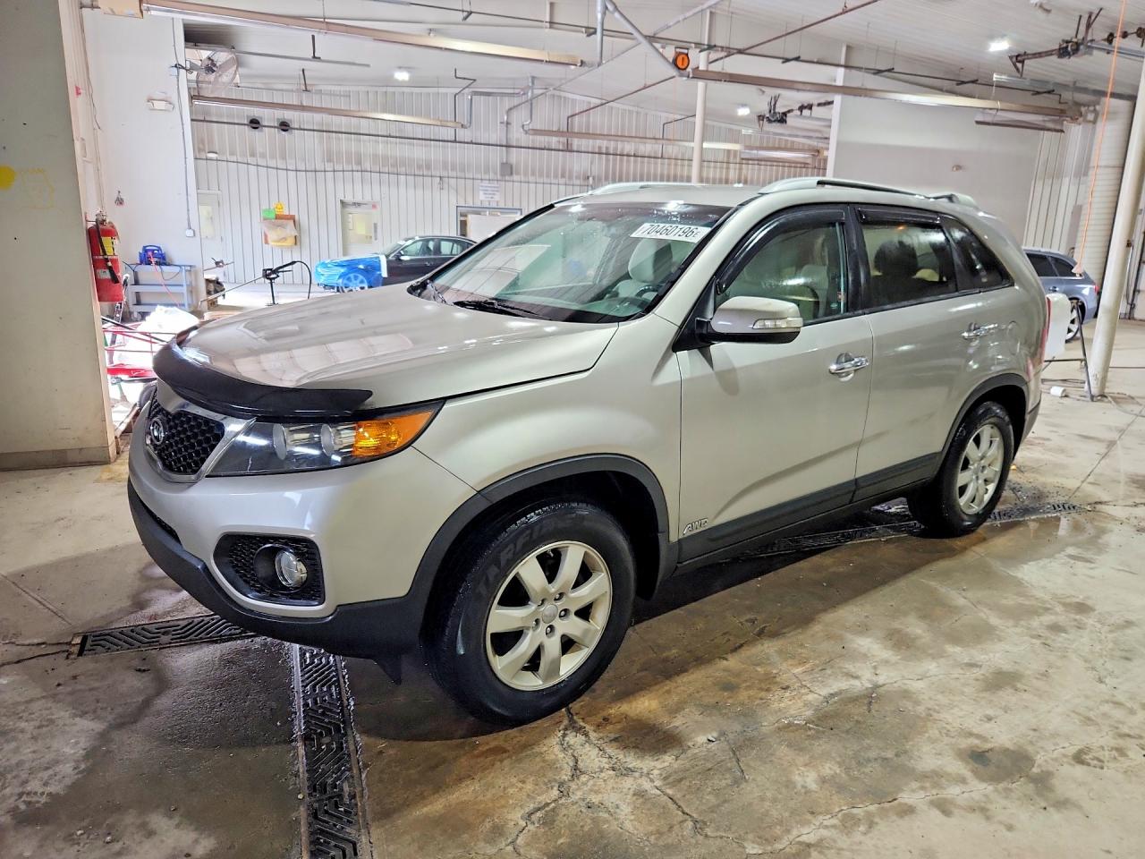 Photo of the 2013 KIA SORENTO LX