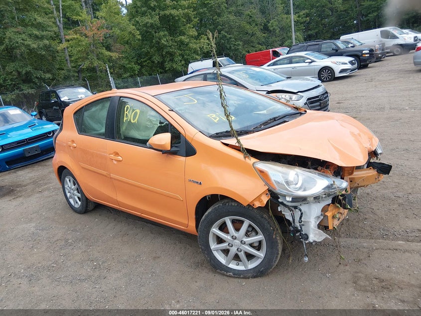 Photo of the 2015 TOYOTA PRIUS C THREE