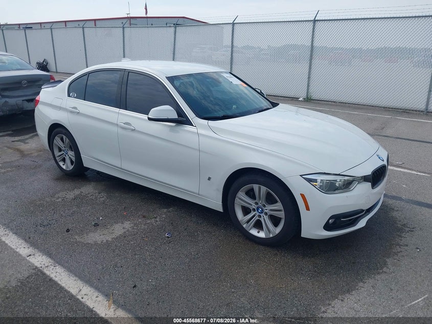 Photo of the 2018 BMW 330E IPERFORMANCE