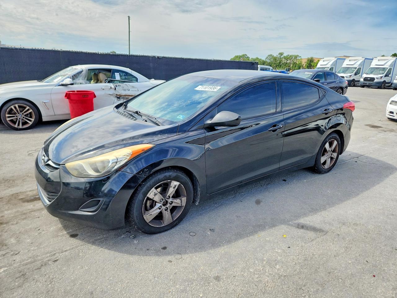Photo of the 2013 HYUNDAI ELANTRA GLS