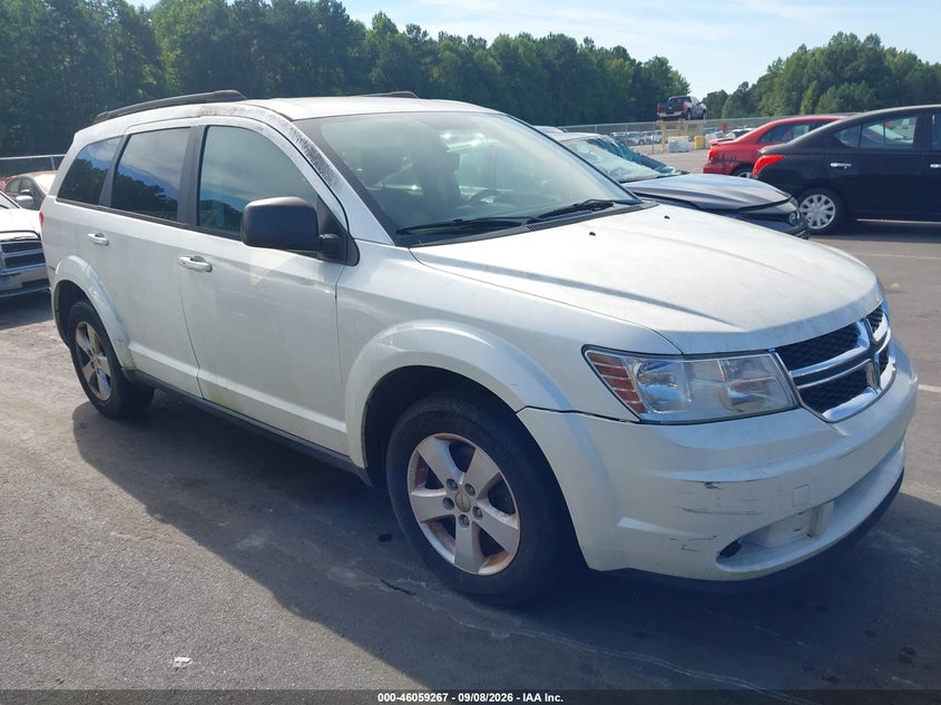 Photo of the 2016 DODGE JOURNEY SE