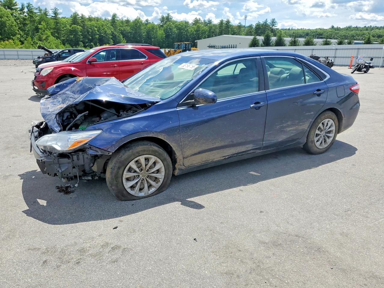 Photo of the 2016 TOYOTA CAMRY LE