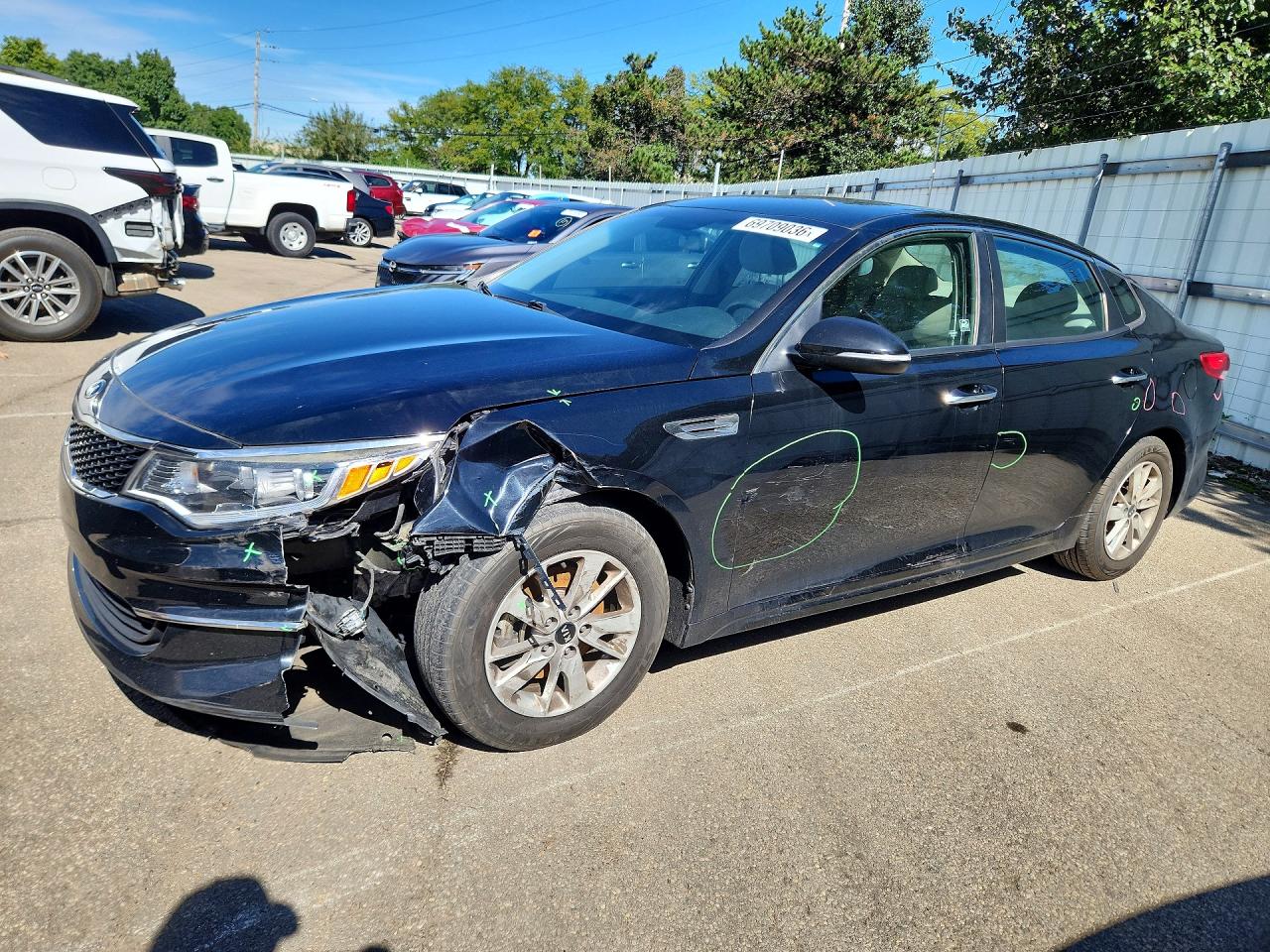 Photo of the 2016 KIA OPTIMA LX