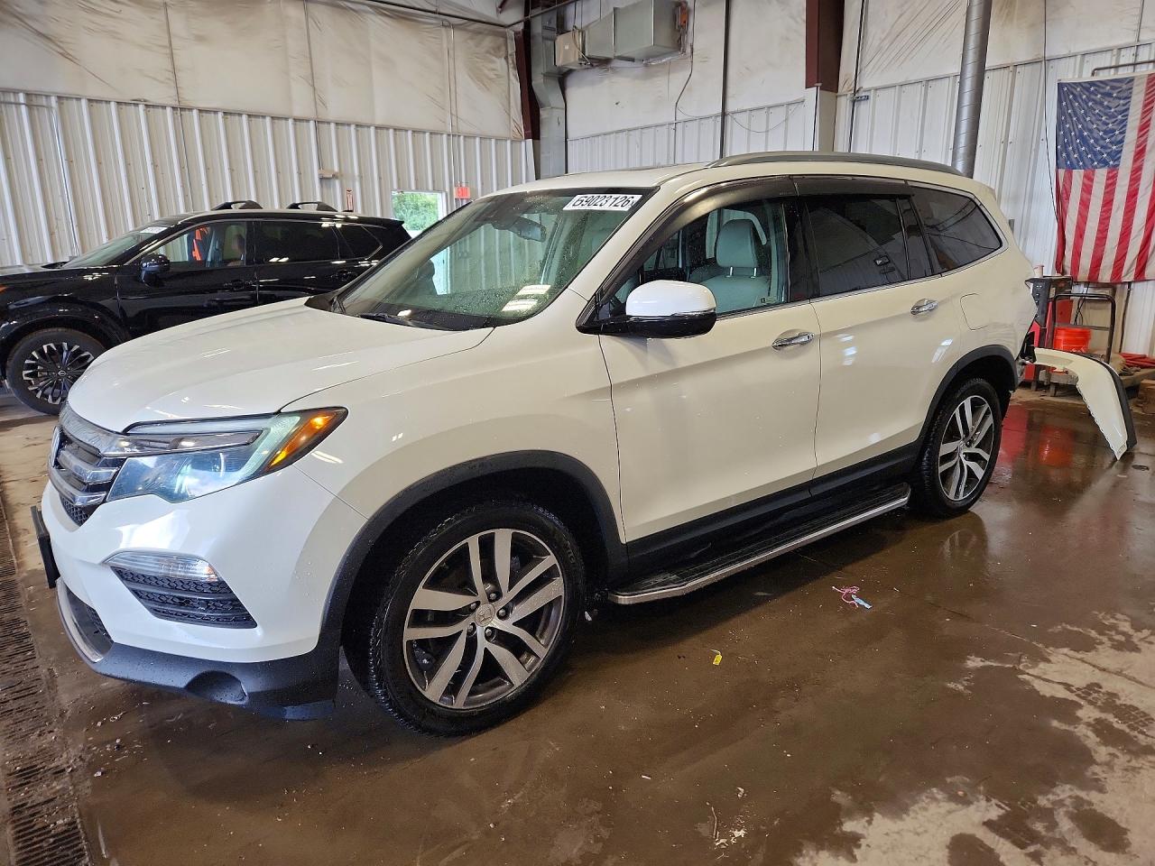Photo of the 2018 HONDA PILOT ELITE