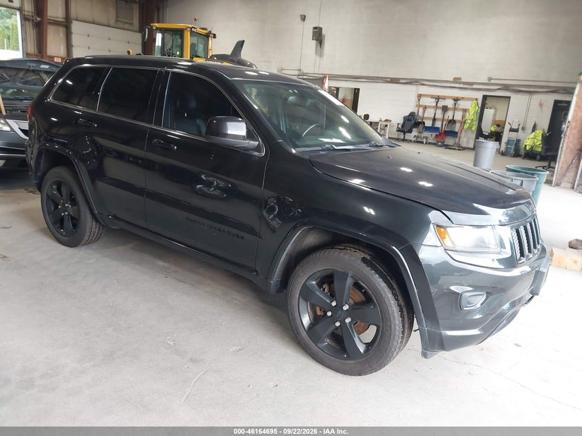 Photo of the 2015 JEEP GRAND CHEROKEE ALTITUDE