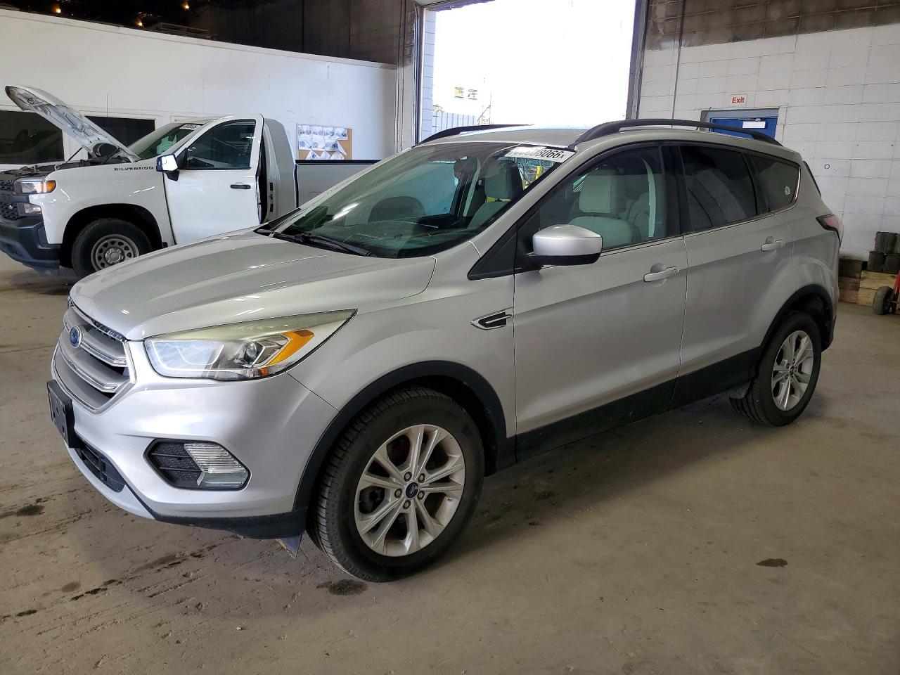 Photo of the 2017 FORD ESCAPE SE