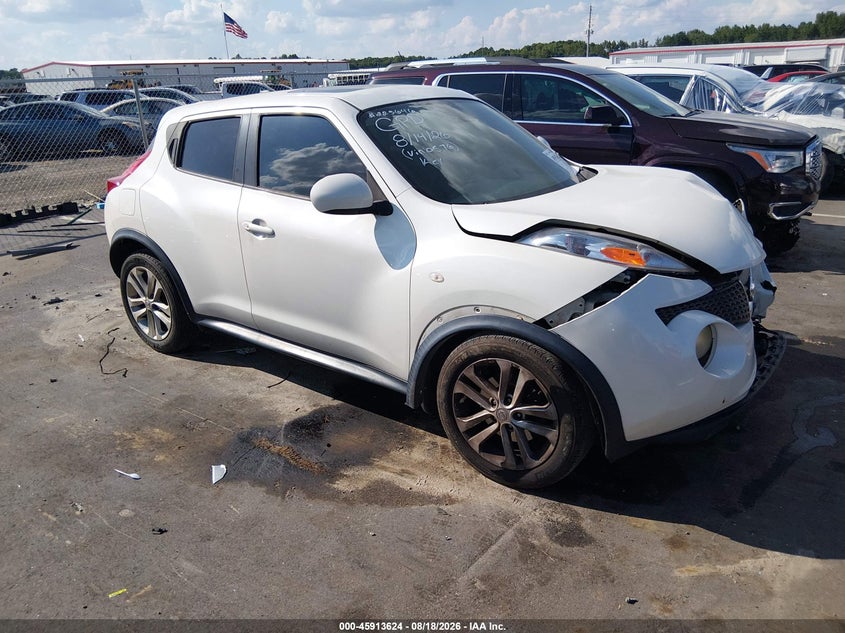Photo of the 2014 NISSAN JUKE SL