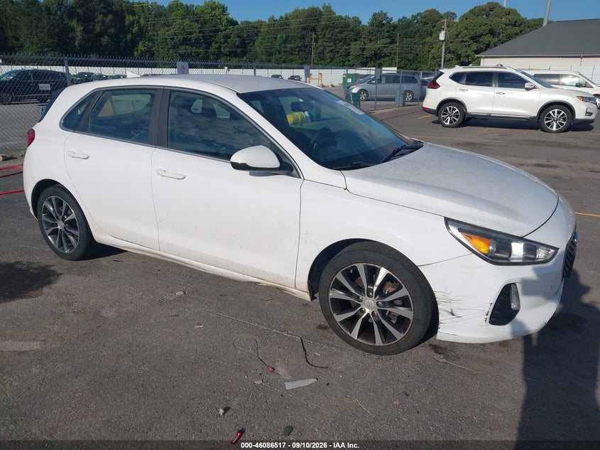 Photo of the 2018 HYUNDAI ELANTRA GT