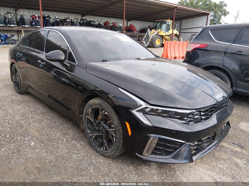 Photo of the 2025 KIA K5 GT-LINE