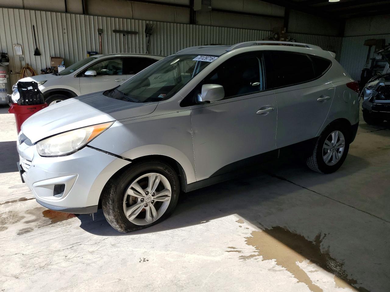 Photo of the 2011 HYUNDAI TUCSON GLS