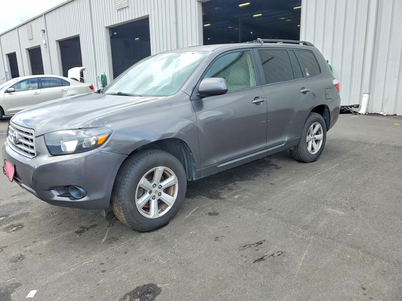 Photo of the 2008 TOYOTA HIGHLANDER BASE