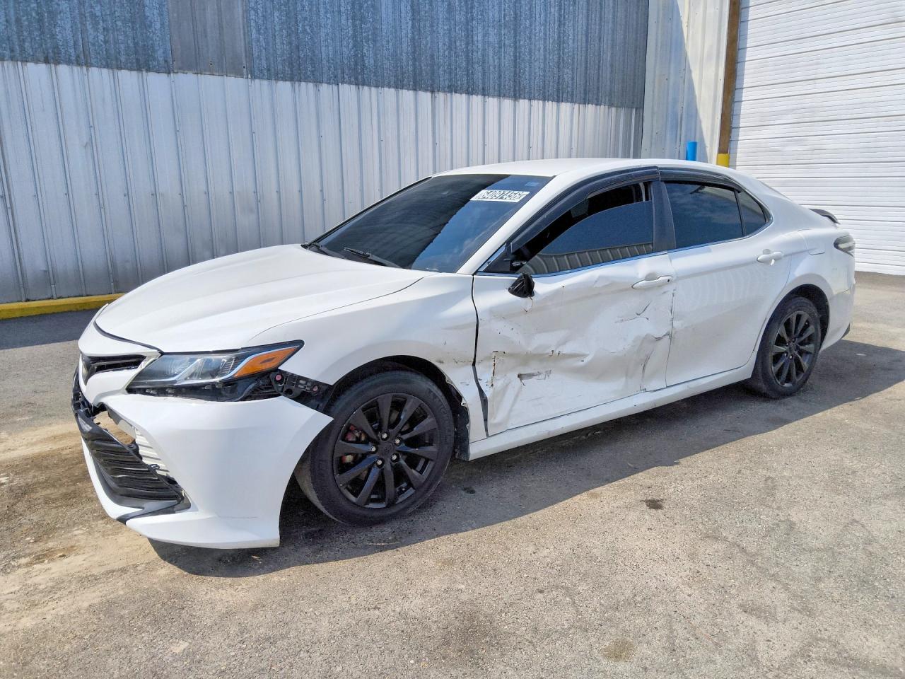 Photo of the 2018 TOYOTA CAMRY LE