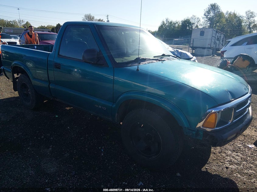 Photo of the 1996 CHEVROLET S TRUCK S10