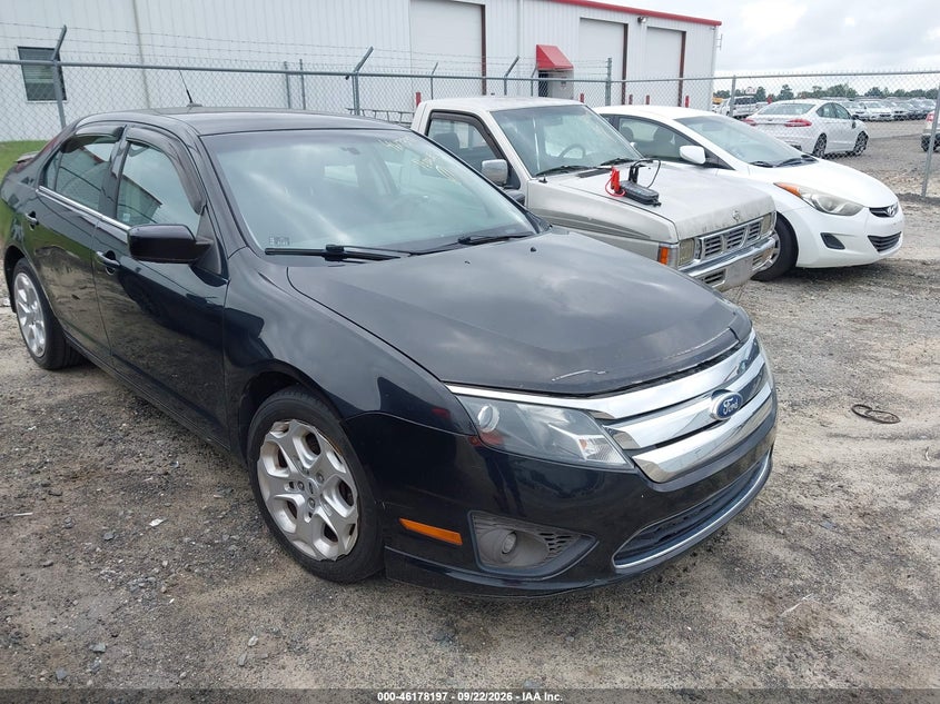 Photo of the 2011 FORD FUSION SE