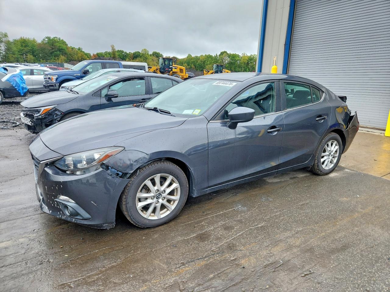 Photo of the 2015 MAZDA 3 TOURING