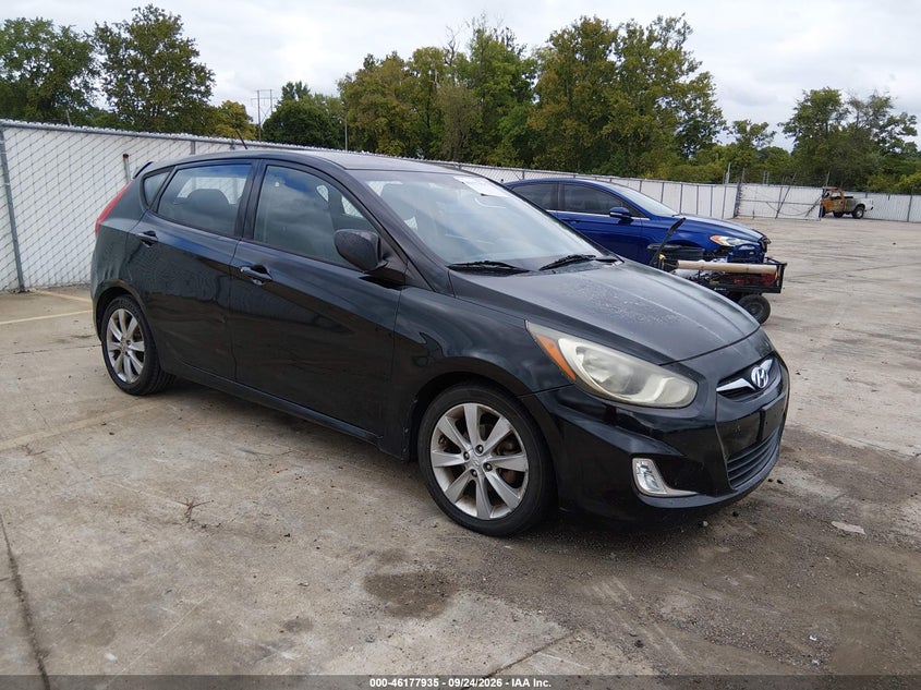 Photo of the 2012 HYUNDAI ACCENT SE