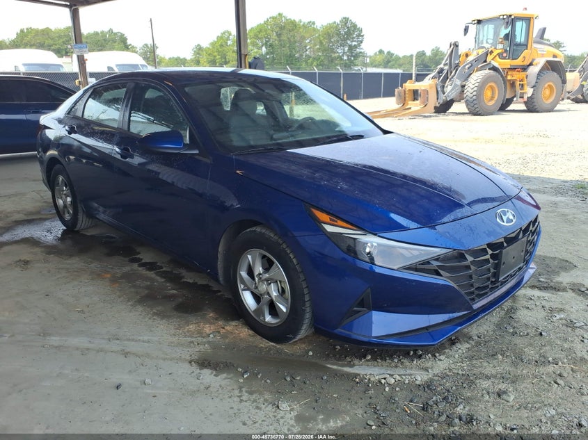 Photo of the 2021 HYUNDAI ELANTRA SE