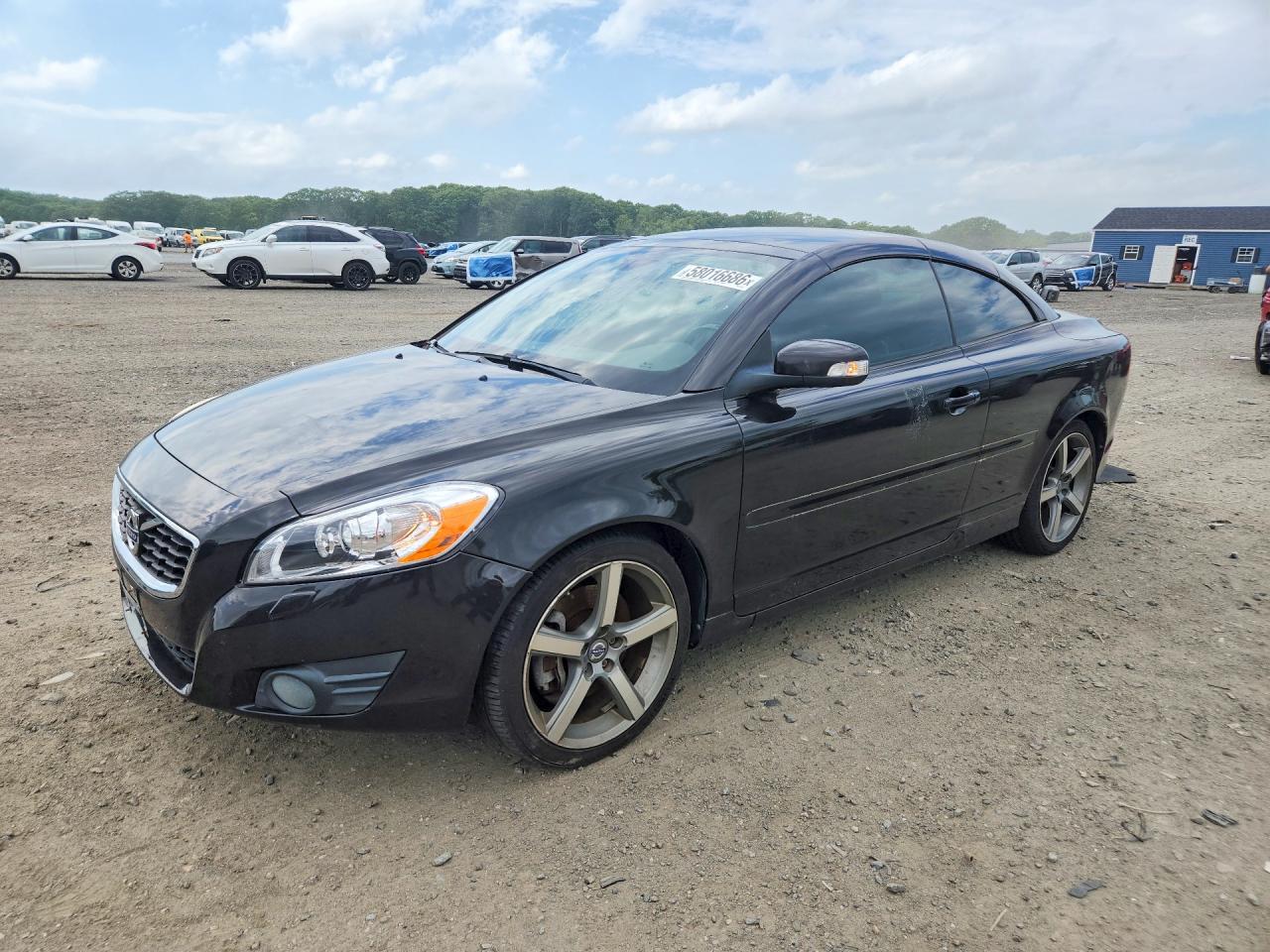 Photo of the 2011 VOLVO C70 T5